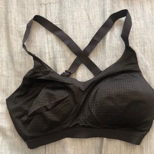 Victoria’s Secret Lightweight Sports Bra
